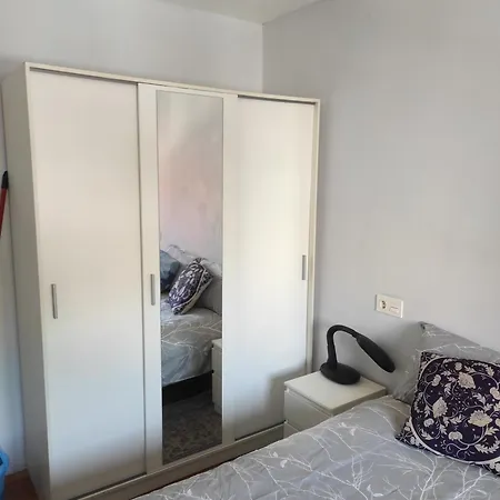 Dormitorio Bego Santurtzi Exterior photo